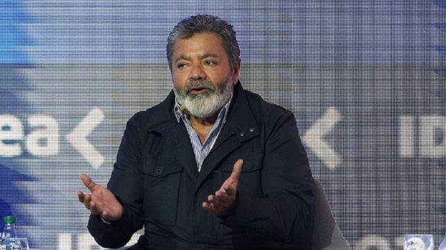 con martinez ausente, se recalienta la interna platense de la uocra