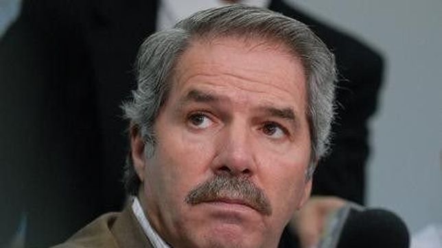 a sola no lo bancan ni los propios