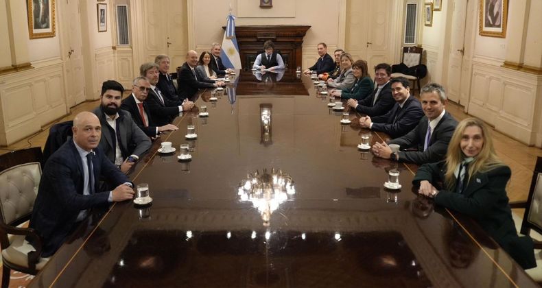 Javier Milei y el Gabinete insistirán con la ley de Cabotaje.