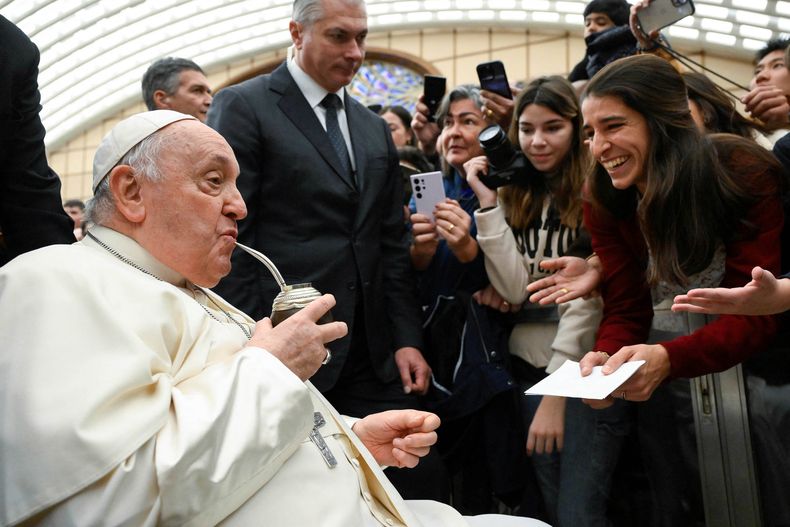 El papa Francisco aor las costumbres argentinas
