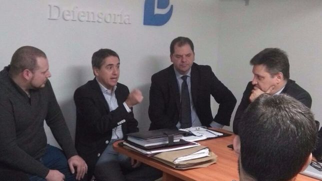 ahora lorenzino quiere frenar el tarifazo en los clubes de barrio