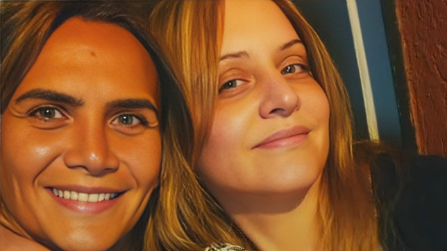 Amalia Granata junto a su hermana Natalia, flamante precandidata a concejal del peronismo en Rosario.