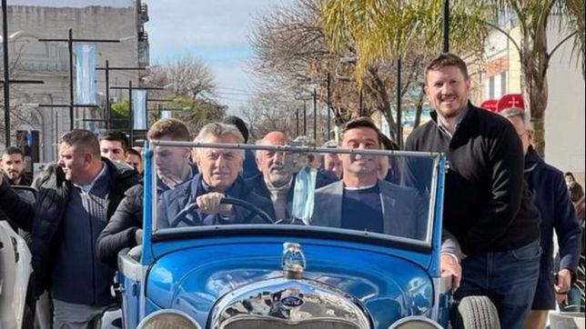 el album de fotos de macri en campana