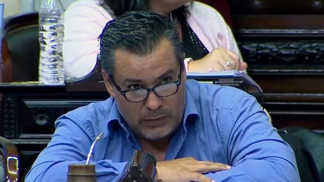 efecto ameri-gate: juntos por el cambio desempolva la ficha limpia