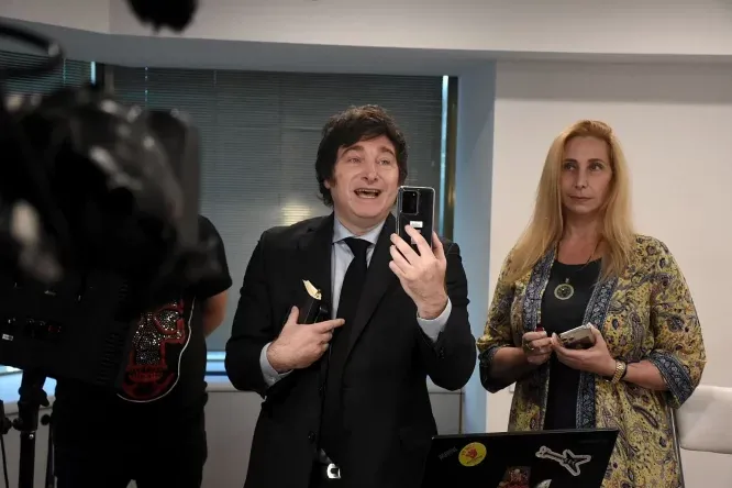 Javier y Karina Milei