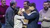 Maximiliano Pullaro abraza a Carolina Labayru, la candidata de Unidos para Cambiar Santa Fe en Rosario.
