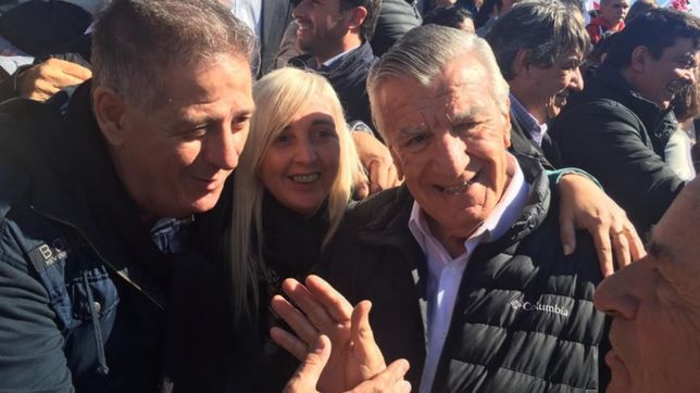 gioja: ?si hay acuerdo, cantamos todos la marcha, si no, habra internas?