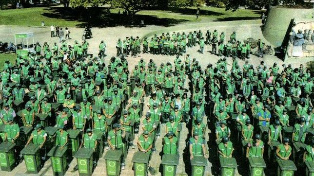 el ejercito ecologico de los hermanos bruera que nunca duerme