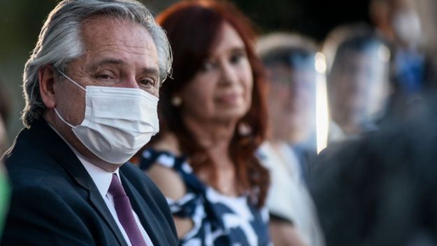 Fernández sostiene a Guzmán y pone a plazo fijo la interna con CFK