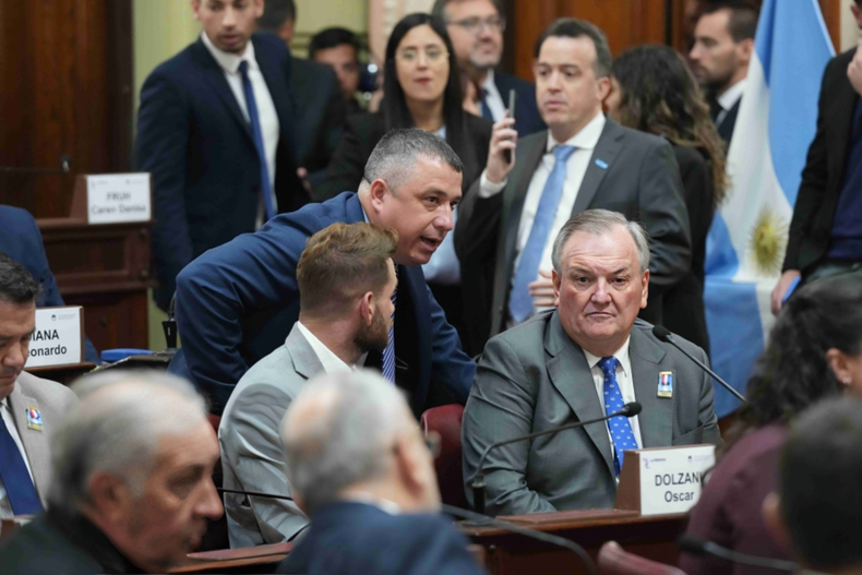Diario de la Convención de Santa Fe, día uno: rosca eterna y acuerdo nocturno para que haya reglamento