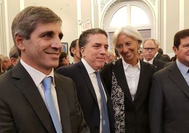 El FMI juega a la política y vende que Macri no hará un ajuste