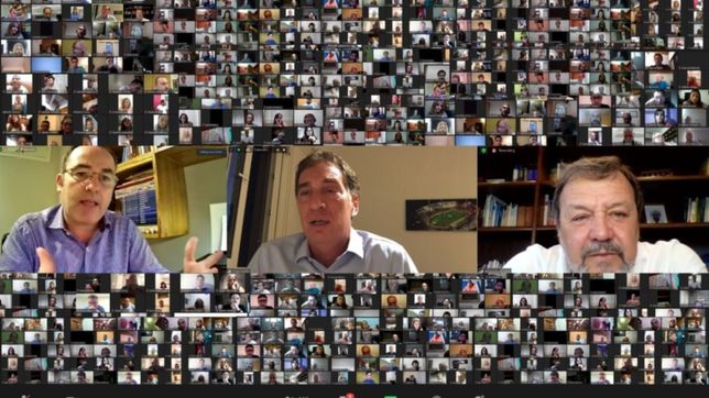 santilli volvio a explorar terreno bonaerense y se reunio con 500 dirigentes