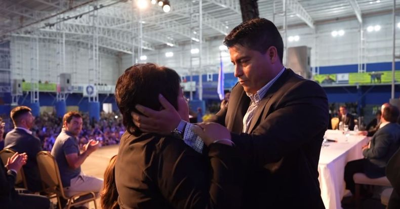 La madre de Claudio Vidal lo acercó al evangelismo