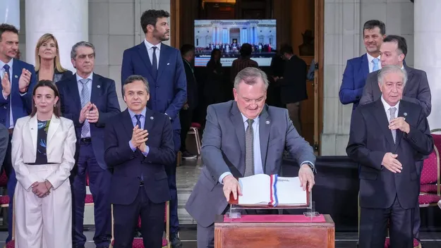 Felipe Michlig, actual presidente del Senado, y la nueva Constitución de Santa Fe