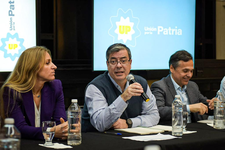 Germán Martínez, Florencia Carignano y Diego Giuliano. Germán Martínez, Florencia Carignano y Diego Giuliano.
