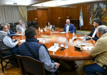 Desde la trinchera y con banca presidencial, Guzmán resiste el asedio K
