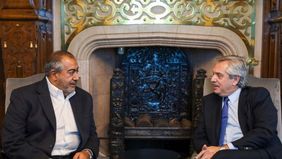 Tras el gesto a Moyano, Fernández almuerza con la cúpula de la CGT