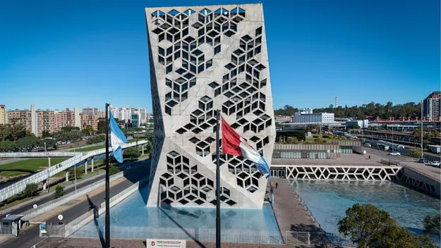 El gobernador Martín Llaryora logró financiamiento externo