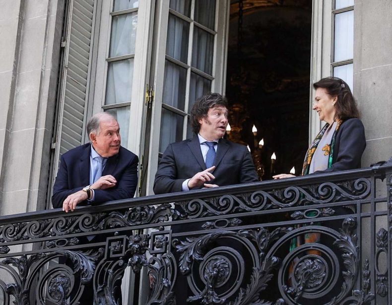Gerardo Werthein, Javier Milei y Diana Mondino.