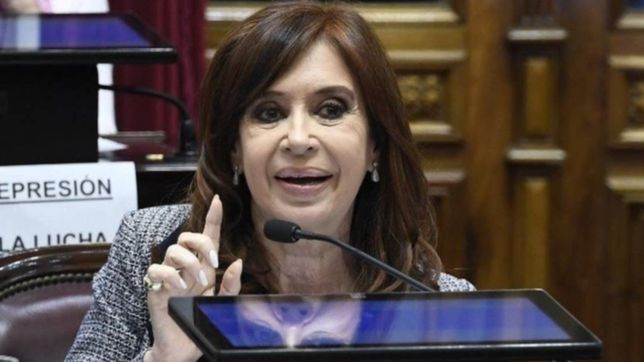 cristina kirchner pidio ir a juicio oral en la causa del gloriagate