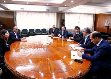 Una foto en cuotas con provincias en alerta por el plan de ajuste de Batakis