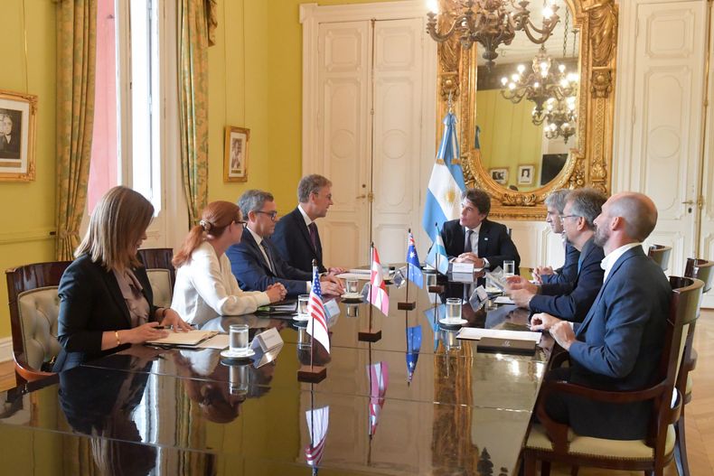 Radiografía del RIGI, el cheque en blanco de Javier Milei a las empresas en busca de la lluvia de inversiones