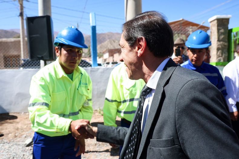El gobernador de Jujuy, Carlos Sadir, recorrió obras de agua potable en la localidad de Tilcara, en la zona de la Quebrada de Humahuaca