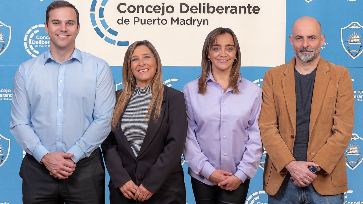 Andrea Garachico, Lorena Alejandra Moreno, Gastón Cuis Táccari y Hernán Pereira integran el bloque Despierta Madryn. 