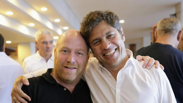 Wischnivetzky junto a Axel Kicillof.