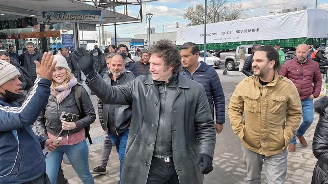 factor milei: kicillof busca evitar la fuga del voto peronista desencantado