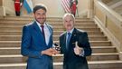 El gobernador Pullaro junto al embajador Lamelas en su visita a Rosario.