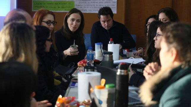 escandalo por una licitacion que beneficio a la empresa favorita de vidal