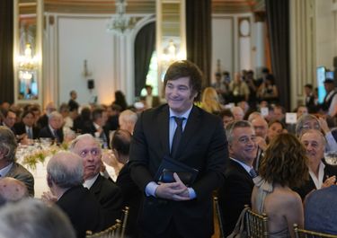 Sin tomar en serio su plan, el Círculo Rojo le dedicó un aplauso ideológico a Milei