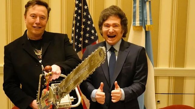 Elon Musk con Javier Milei: la motosierra es poco empática, pero le gusta.