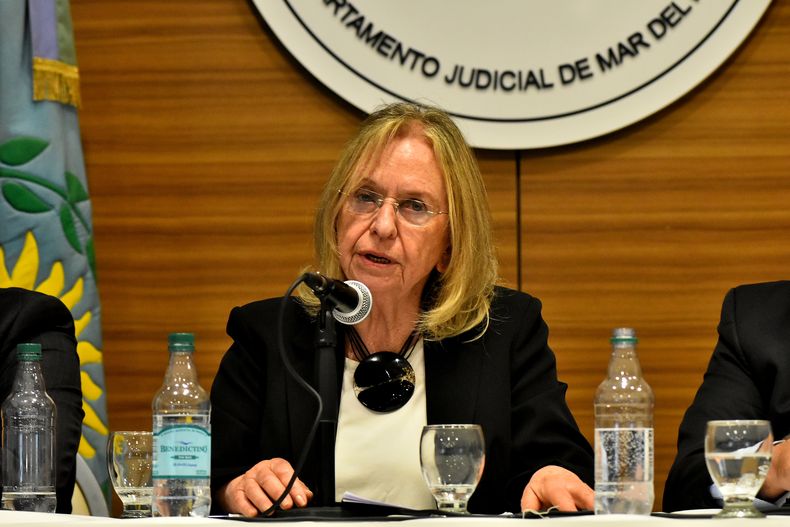 Hilda Kogan, ministra decana de la Suprema Corte.