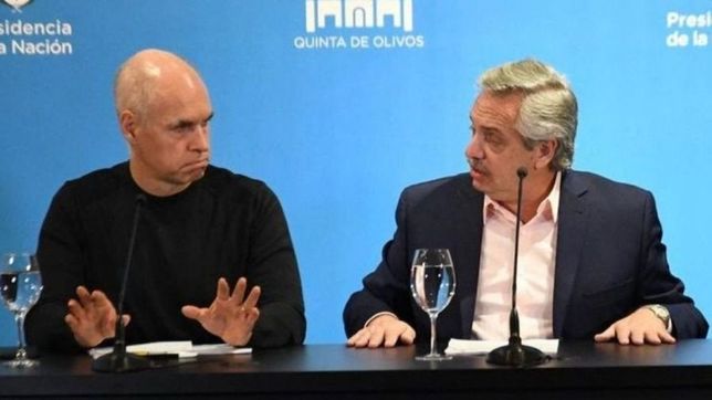 fernandez recibira este sabado a larreta ante el pico de contagios