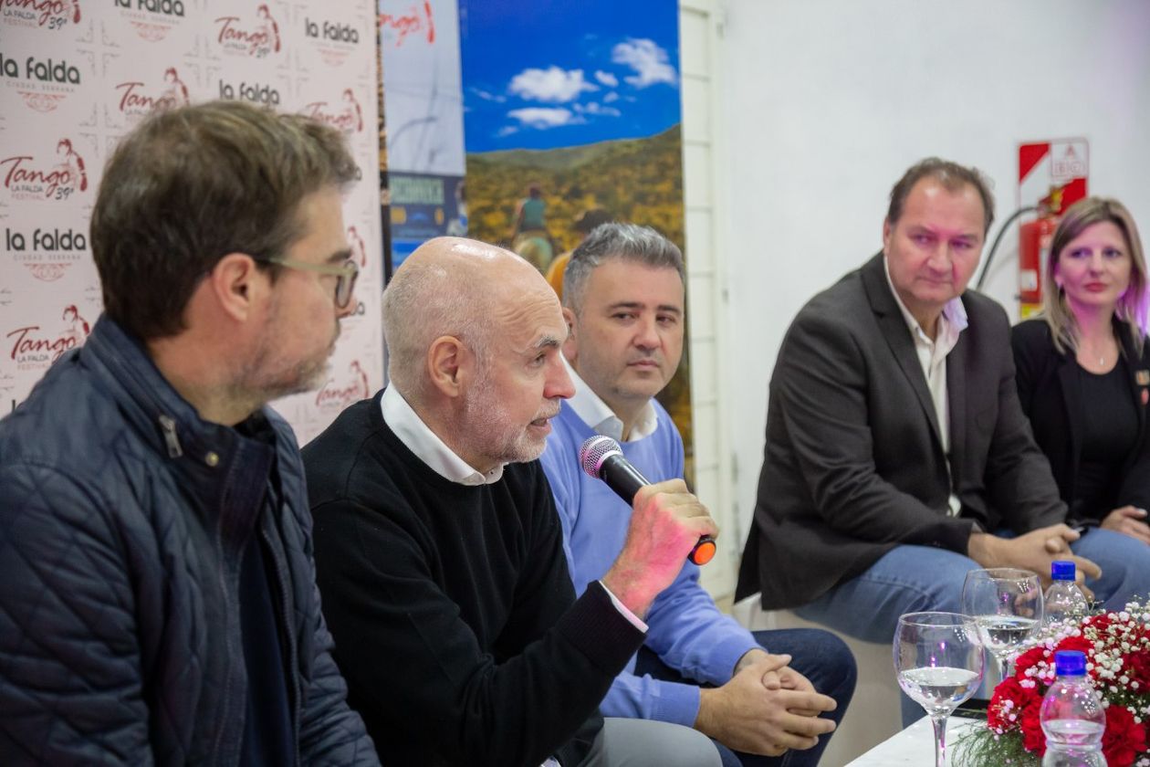 Larreta, junto a sus candidatos cordobeses para Diputados.&nbsp;