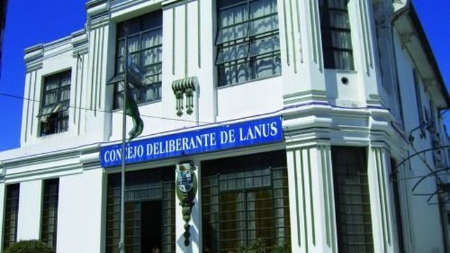 lanus: alertando posibles despidos, concejales del fpv no participan de sesion