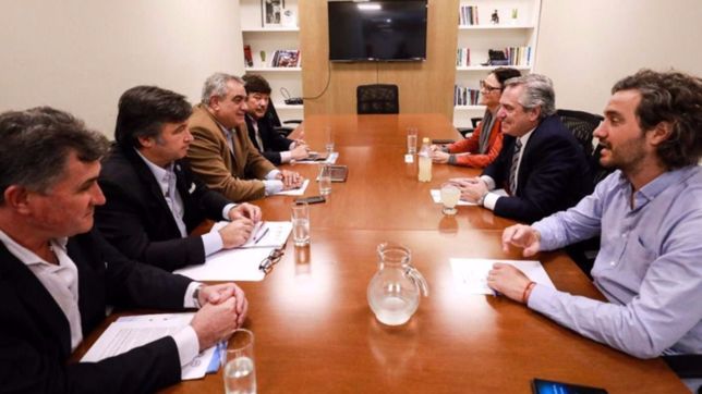 fernandez recibe a la mesa de enlace para negociar segmentaciones