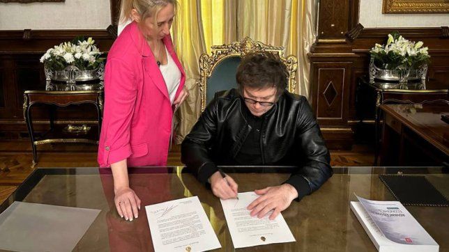 Javier Milei y su hermana Karina.