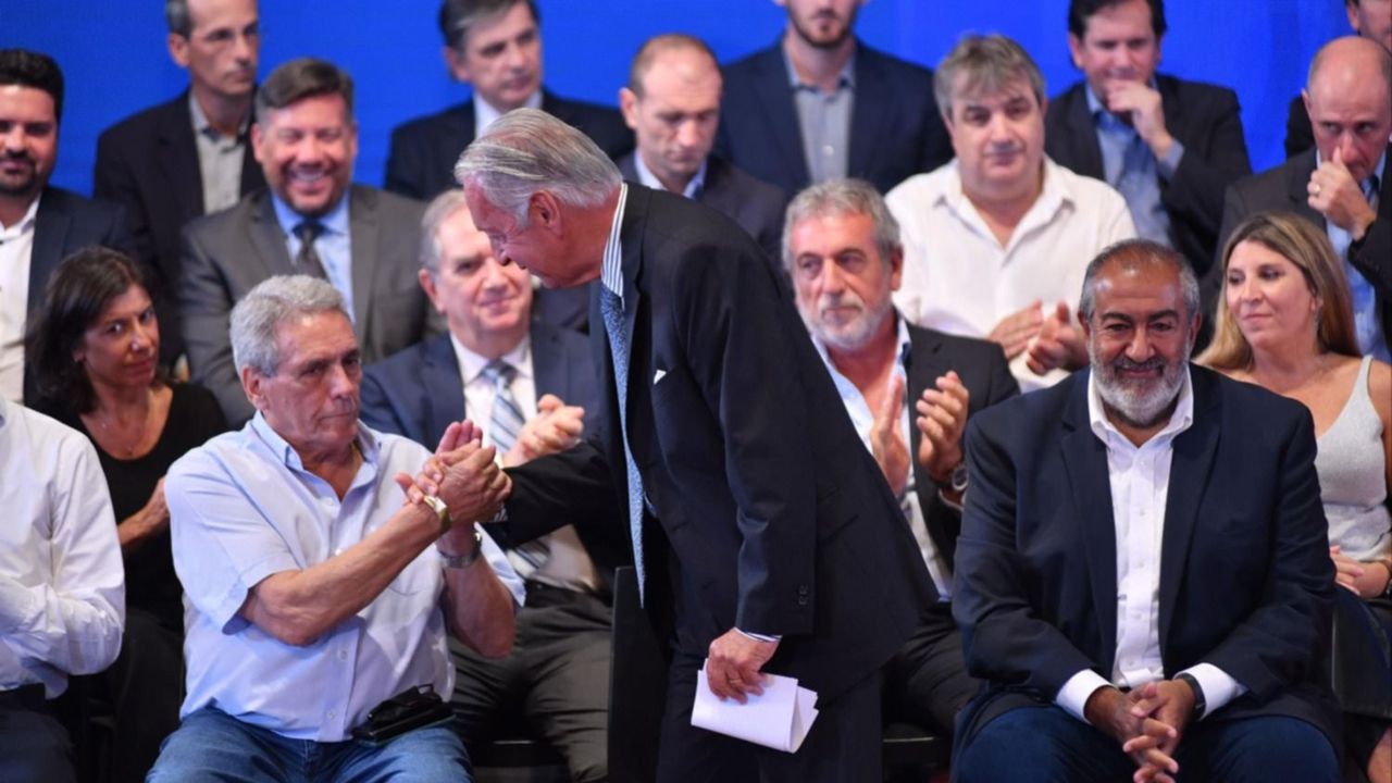 Precios Justos, paritarias libres: la CGT le advirtió a Massa que no habrá techo