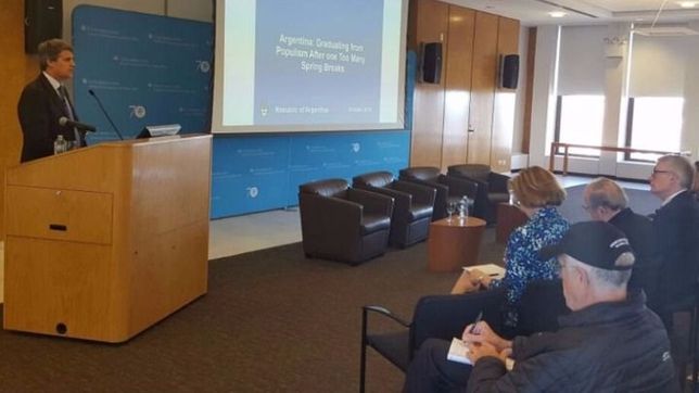 en ee.uu, prat-gay defendio las ?politicas gradualistas? del macrismo