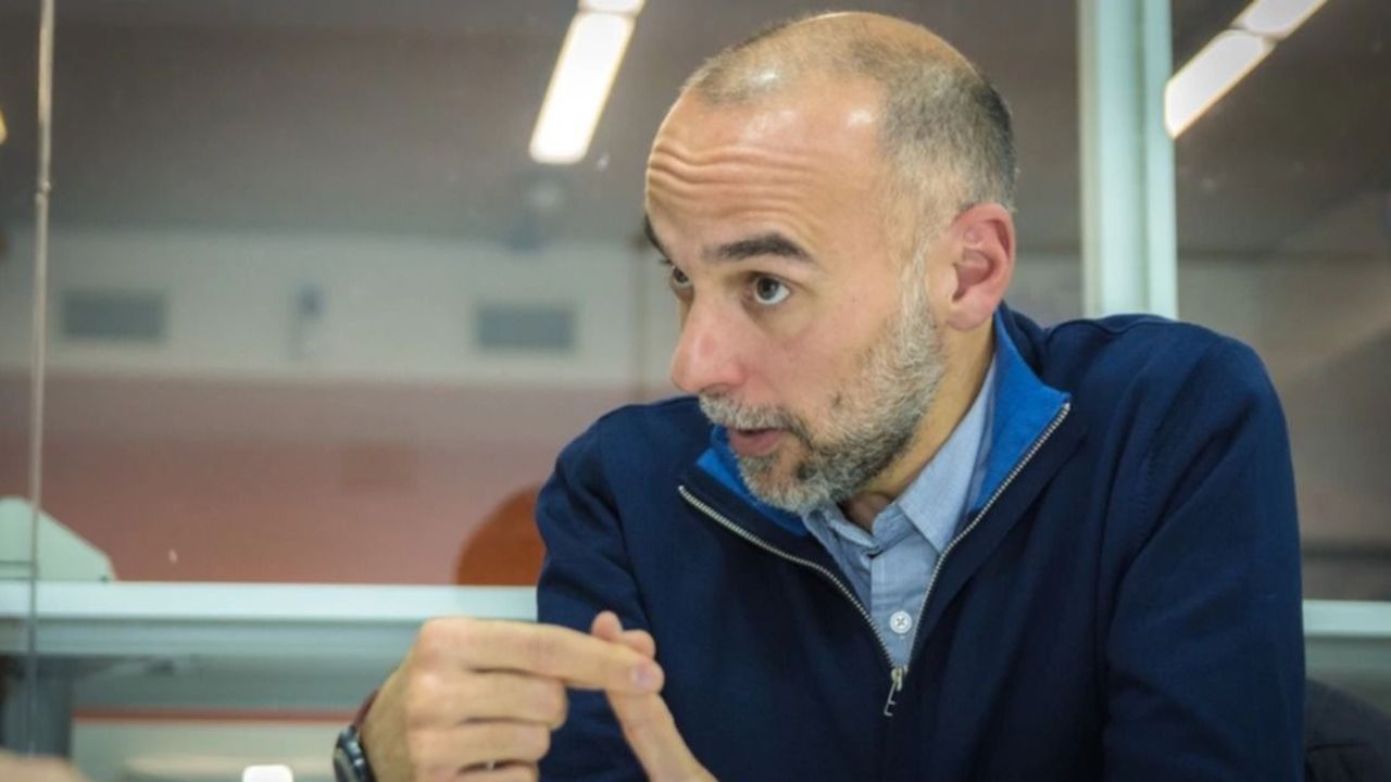 Hay que poner restricciones para frenar la fuga de dólares