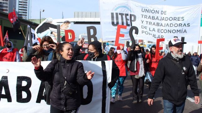 mujeres, machismo y el debate desenfocado de la economia popular