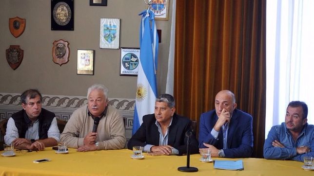 los despedidos de atanor reclaman el apoyo de todo el arco politico