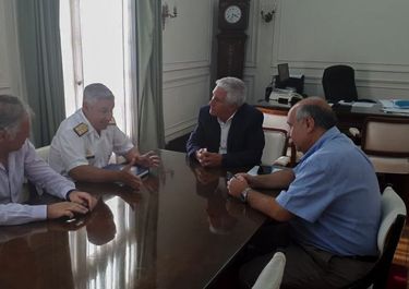 Polémica por el sueldo de Díaz Pérez en una dirección de las Fuerzas Armadas