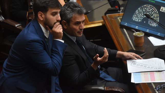  Martín Menem, presidente de la cámara de Diputados, durante la votación en la que perdió Javier Milei, por culpa de Mauricio Macri.