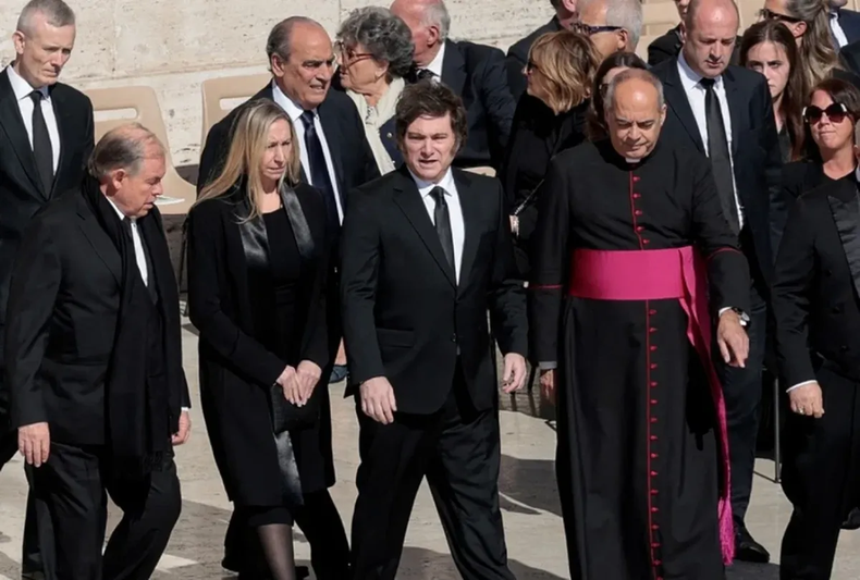 Javier Milei viajará al Vaticano para reunirse con el papa León XIV