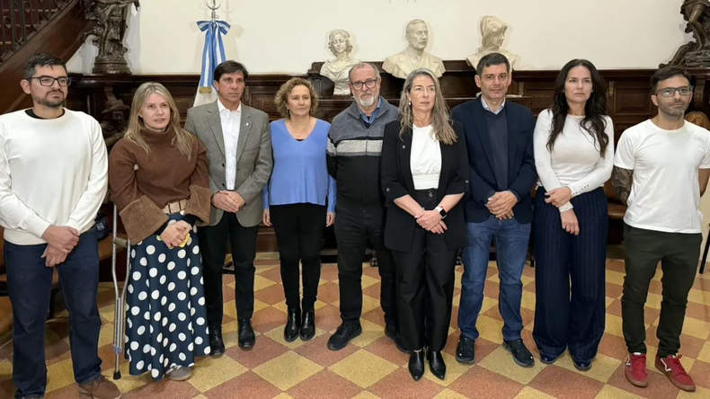 El interbloque de Unidos en el Concejo de Rosario le marcó la cancha a Carolina Losada.