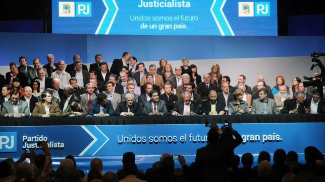Letra P | 1526589263418.jpg
